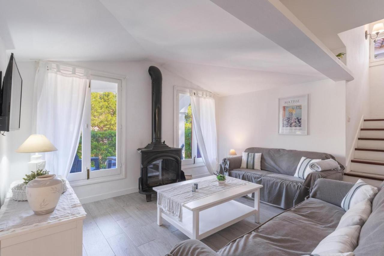 Gorgeous Renovated Cala Sant Vicenc Beach Villa Cala de Sant Vicenc Εξωτερικό φωτογραφία